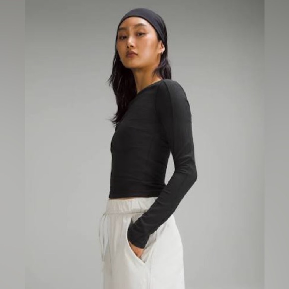 Lululemon Black Long Sleeve Top - Picture 3 of 6